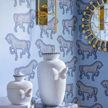 https://www.lladro.com/media/catalog/product/cache/c663c9190a9709136d2f86eddaea803b/0/1/01009785a.jpg