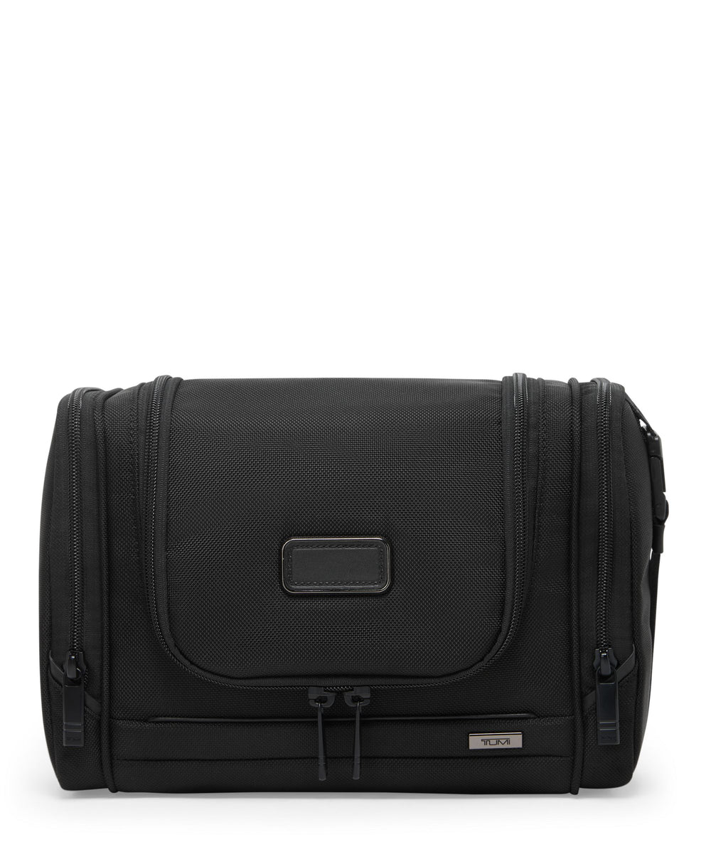 Alpha Hanging Travel Kit