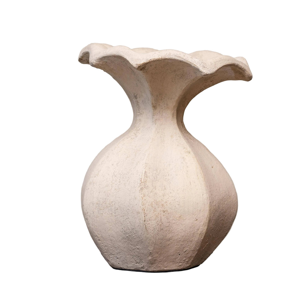 Muya Vessel, Medium