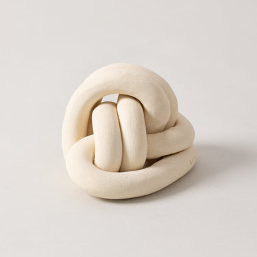 https://cdn.shopify.com/s/files/1/0167/7700/files/DEC-OBJ-XL-FIST-BONE-4.jpg?v=1706128905