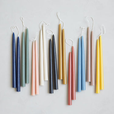 https://cdn.shopify.com/s/files/1/0562/0914/6006/products/DippedTaperCandles12inch.jpg?v=1741874804