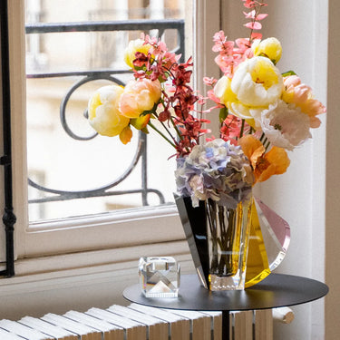 Grand Manhattan Vase