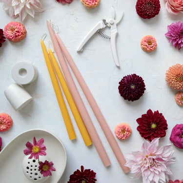 https://cdn.shopify.com/s/files/1/0562/0914/6006/products/Petal_Blush_Saffron_Yellow_DippedTaperCandles.jpg?v=1741874804