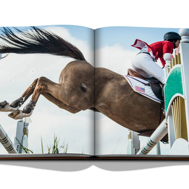 Wellington: The World of Horses