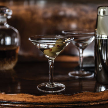 https://cdn.shopify.com/s/files/1/0717/8158/1113/files/alt_lifestyle-holiday-bar-8-19-21-20255-edit.jpg?v=1733940348