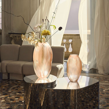 https://cdn.shopify.com/s/files/1/0593/0998/1832/files/lalique-crystal-decorative-objects-alize-vases-coral-patina-pink-gold-leaves_bc32483f-23ee-4f51-82cd-63e39e603fa7.jpg?v=1772011934