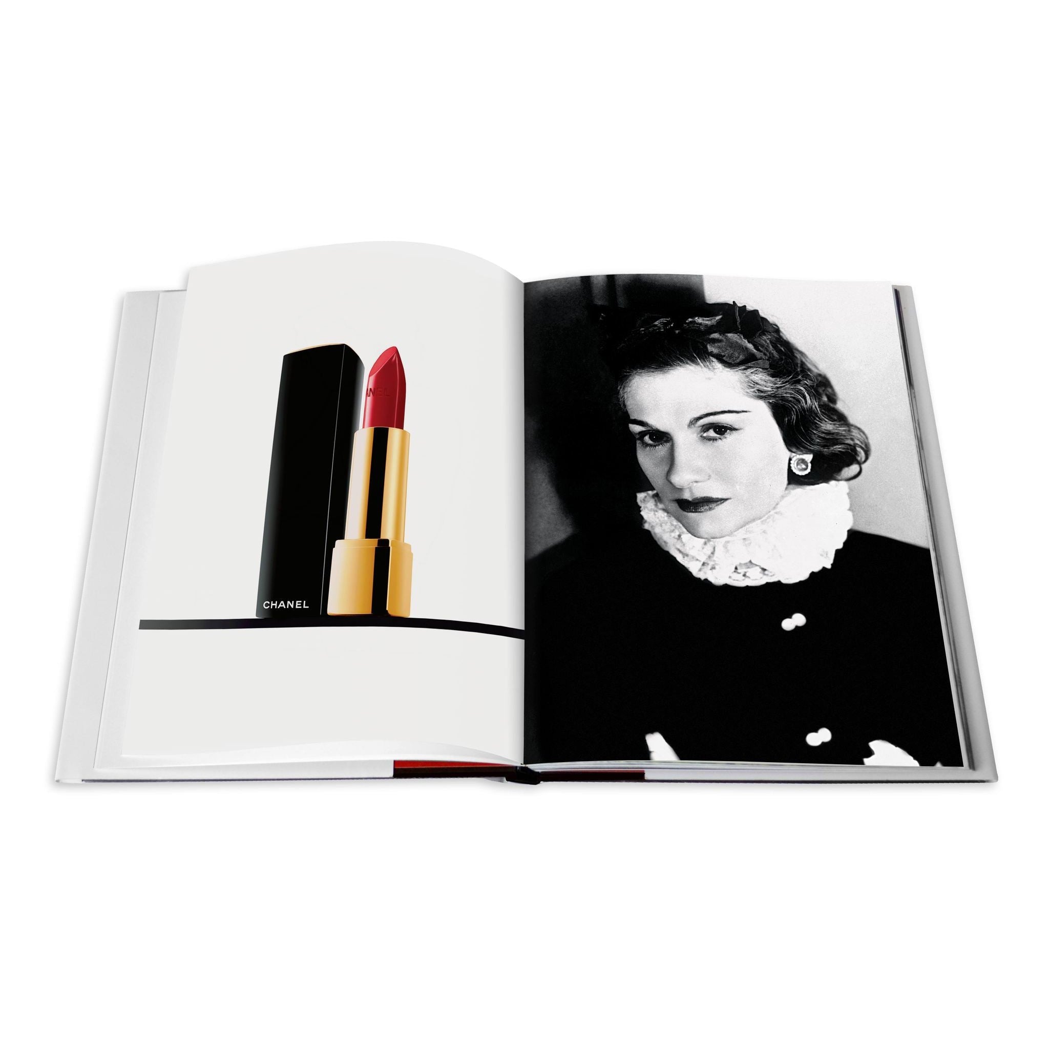 CHANEL, Accents, The Little Guide To Coco Chanel Style To Live By Chanel  Coffee Table Book