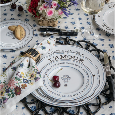 L'Amour Toujours 16 Piece Setting